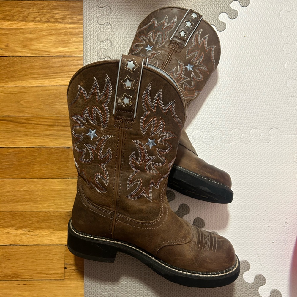 Brown Ariat Boots Womens